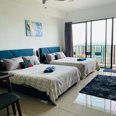 Homestay I-City Cantik, Tenang, Wifi, 4K Smart Tv, Netflix, Coway, Free Parking Shah Alam Exteriér fotografie