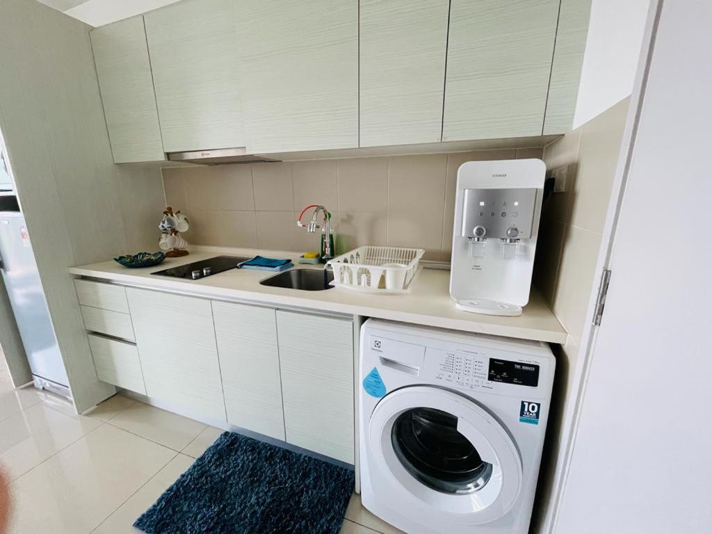 Homestay I-City Cantik, Tenang, Wifi, 4K Smart Tv, Netflix, Coway, Free Parking Shah Alam Exteriér fotografie