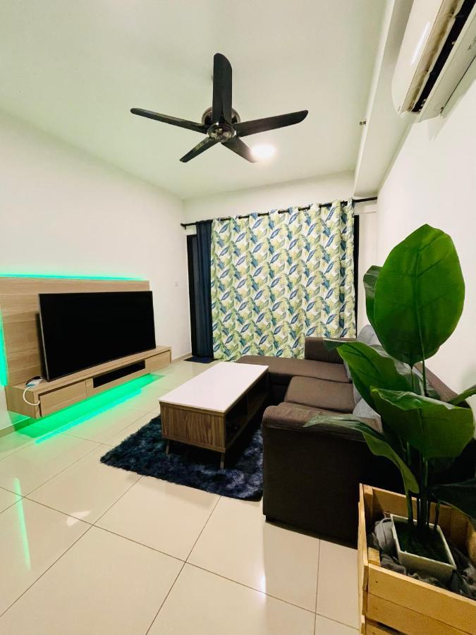 Homestay I-City Cantik, Tenang, Wifi, 4K Smart Tv, Netflix, Coway, Free Parking Shah Alam Exteriér fotografie