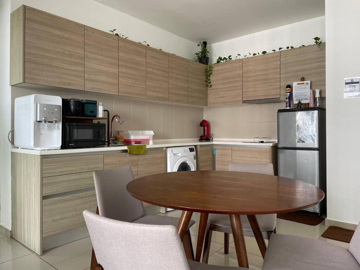 Homestay I-City Cantik, Tenang, Wifi, 4K Smart Tv, Netflix, Coway, Free Parking Shah Alam Exteriér fotografie